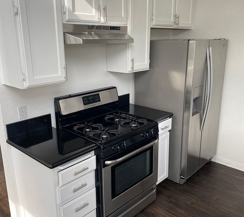 1st image of 3712 S Bentley Ave APT 204