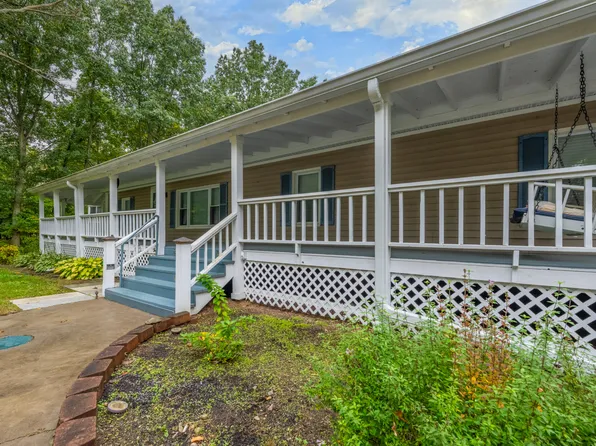 64852 32nd St, Lawton, MI 49065
