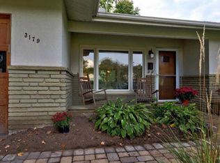 3179 Ainwick Rd, Columbus, OH 43221