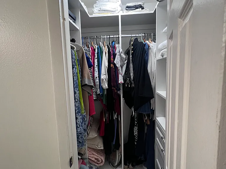 2nd room closet