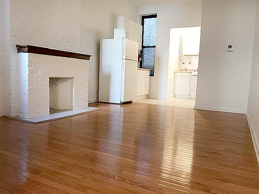 Rented by AJ Clarke | media 8