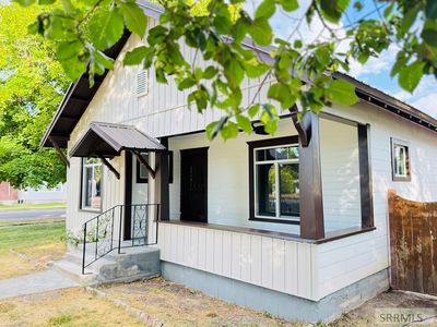327 N University Ave, Blackfoot, ID, 83221
