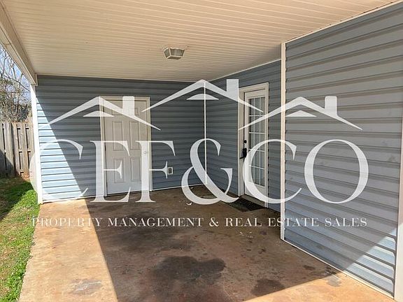 2nd image of 828 W Emerald Springs Dr