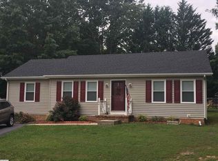 150 Canton Ln, Stuarts Draft, VA 24477