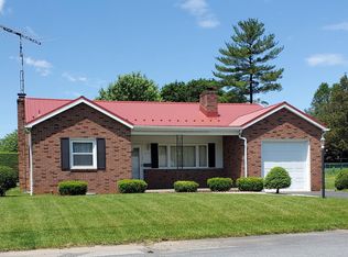 204 S Landis Ave, Waynesboro, PA 17268