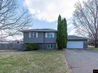 2026 Valley View Dr, North Mankato, MN 56003