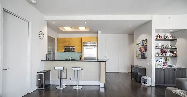 Rented by R New York | media 26