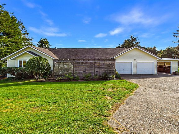 4th image of 6699 Rohnerville Rd