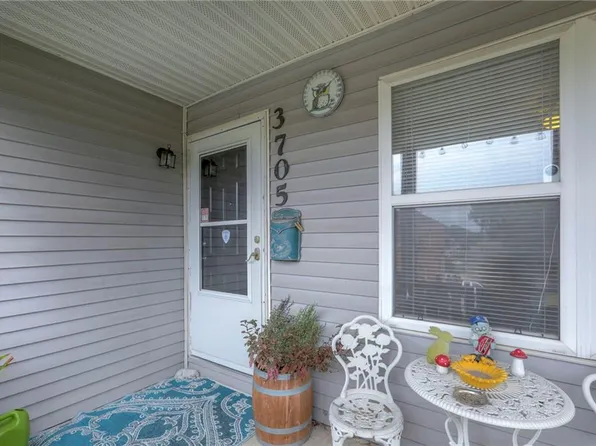 3705 Woodland Ave, Kansas City, MO 64109