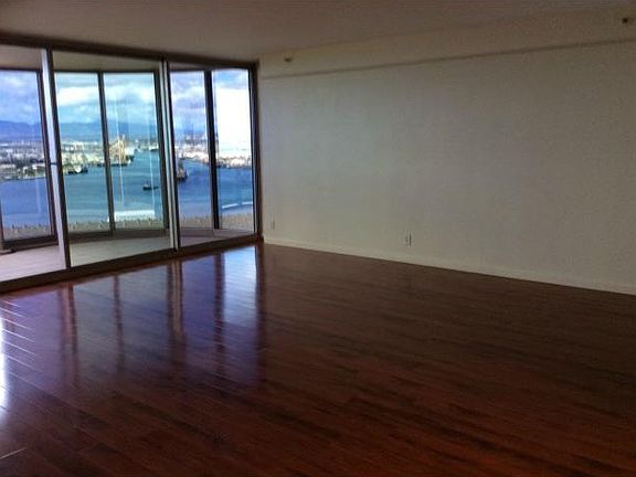 5th image of 415 South St #Makai2503