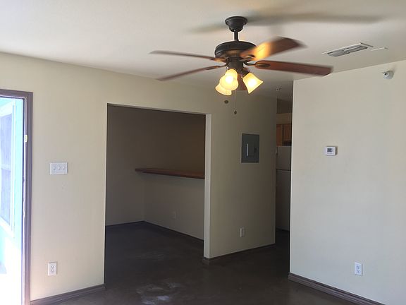 5th image of 1634 14th St #2B-1Ba-900Sqft
