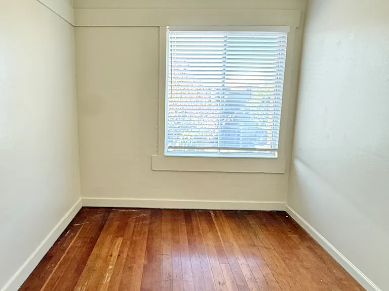 139 W Yosemite Ave — Photo 13