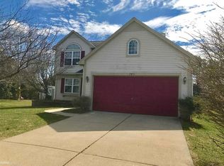 2831 Horseshoe Ct, Auburn Hills, MI 48326