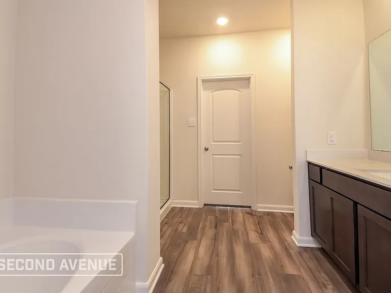 841 Serena Dr — Photo 11