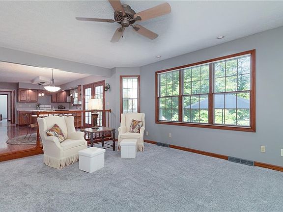 5th image of 4941 Redbay Ln