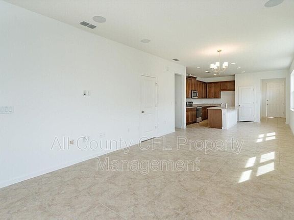 5th image of 4354 Davis Dr