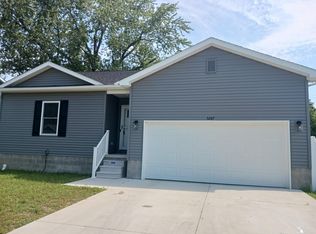 3267 10th St, Monroe, MI 48162