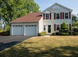 1289 Lily Ln, Carol Stream, IL 60188