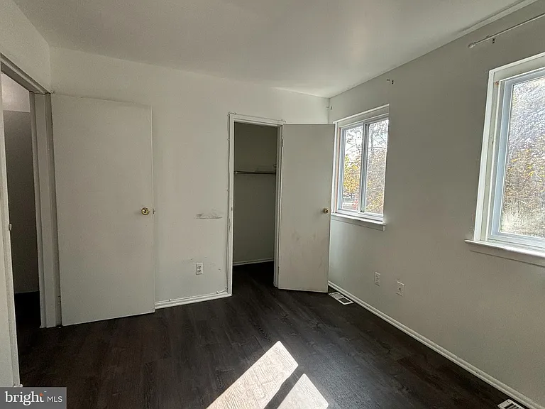 2404 Bayberry Ct — Photo 17