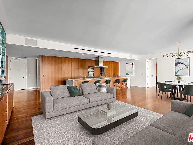 6250 Hollywood Blvd #14D — Photo 5