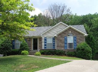 10116 Settlers Crest Ln, Louisville, KY 40299