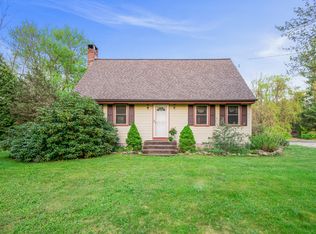 1028 Hopewell Rd, South Glastonbury, CT 06073