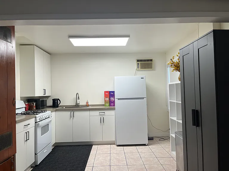 8219 Foothill Blvd — Photo 4