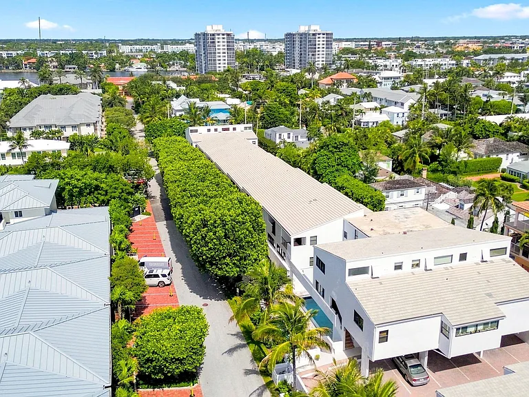 250 S Ocean Blvd #263 — Photo 32