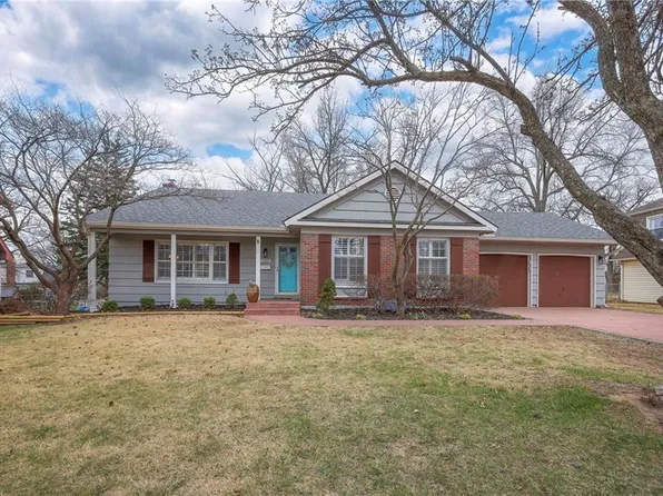 8609 W 89th St, Overland Park, KS 66212