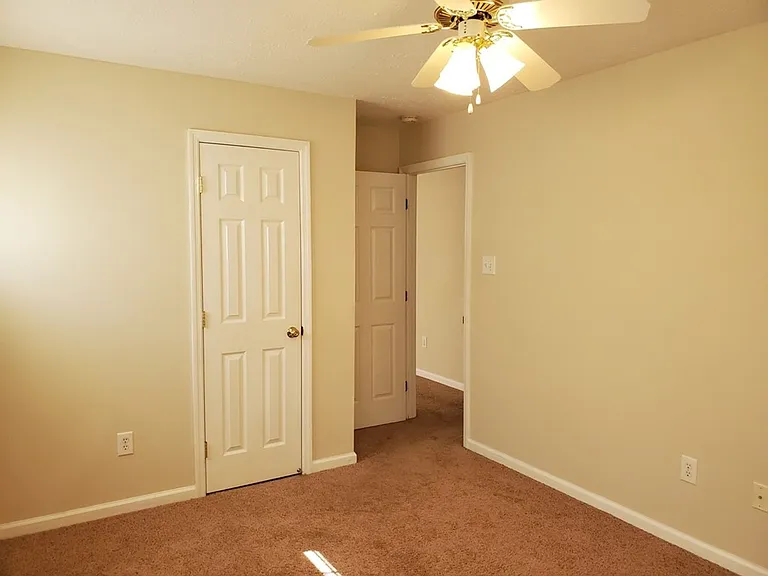 1511 Converse Ct — Photo 7