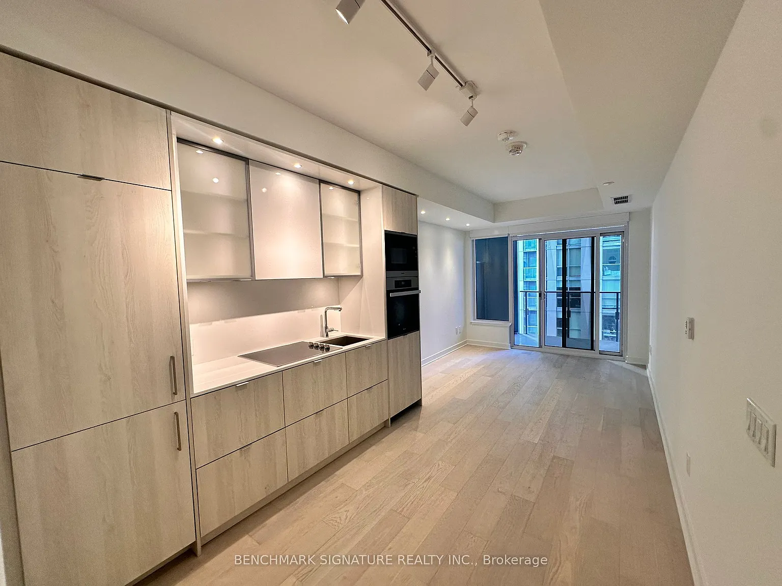 Studio, $2,250 — Photo 2