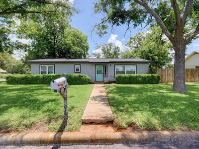 599 E Highway St, Fredericksburg, TX, 78624