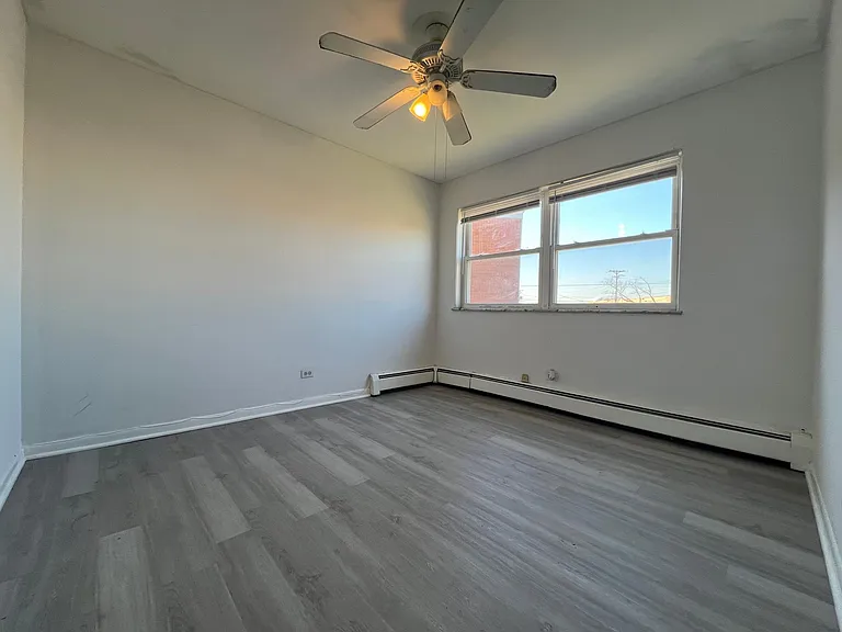 568 Pershing Ave #C — Photo 6