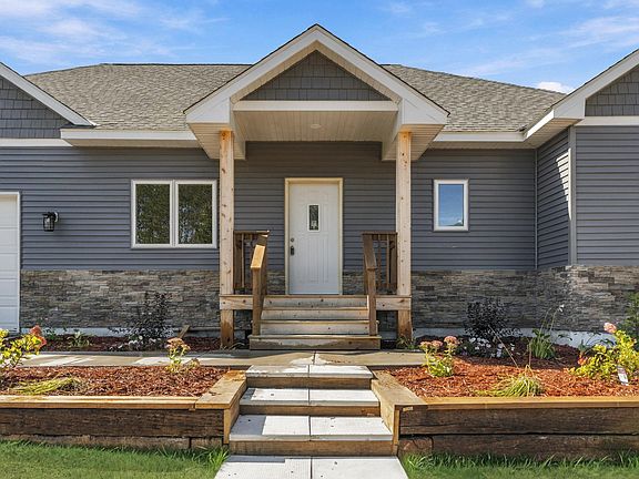 3rd image of 33006 Hilary Cir