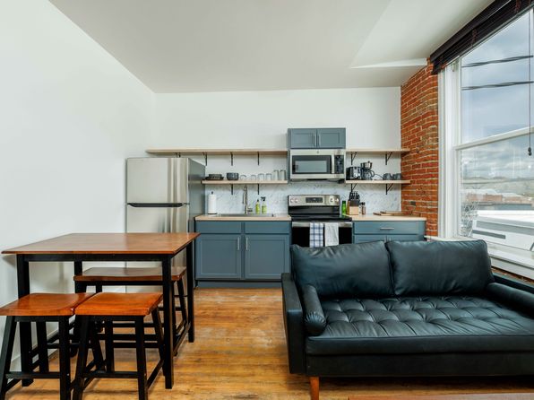 108 E Lewis St #12