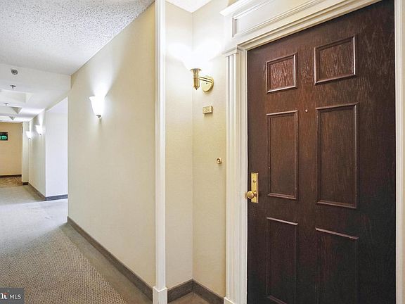 5th image of 4808 Moorland Ln APT 1208