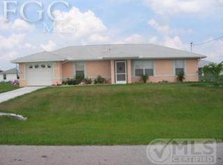 913 Alaska Ave, Lehigh Acres, FL 33971