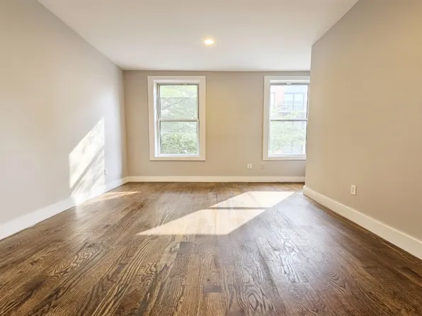 153 Bleecker Street image 7 of 9