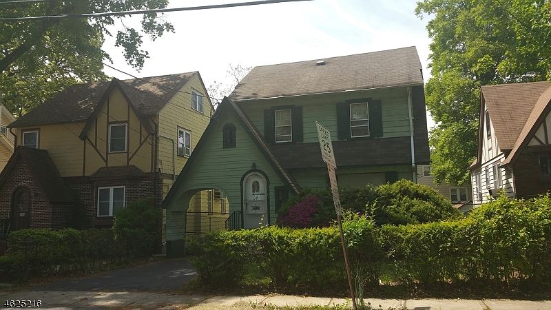 2nd image of 258 Belleview Ter