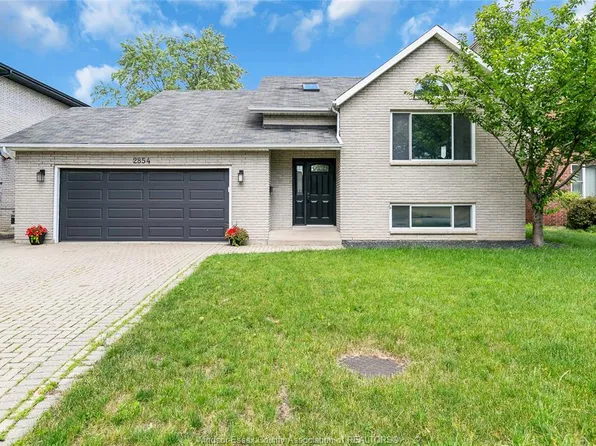 2854 Mangin Cres, Windsor, ON N9E 4K7