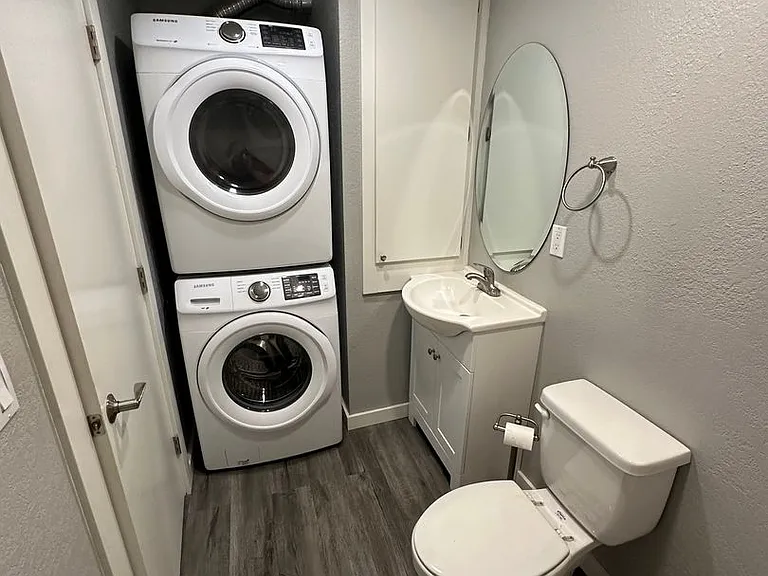 2401 Elm St #2400 — Photo 2