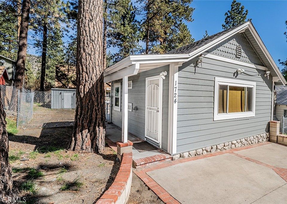 1st image of 1724 Thrush Rd