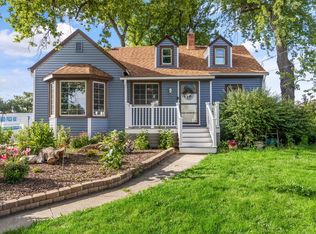 5400 W Cold Spring Rd, Greenfield, WI 53220