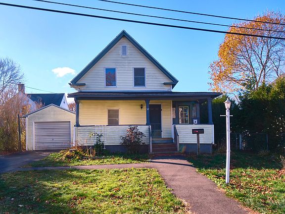 2nd image of 32 Amesbury Street