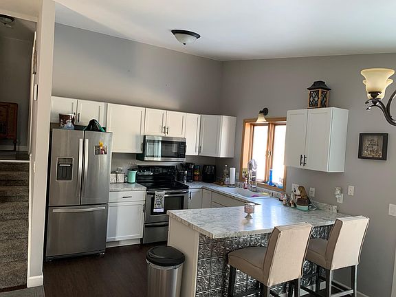 2nd image of 305 S Klein Dr #305