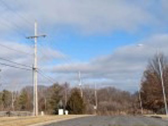 Exterior Neighborhood (street photo)