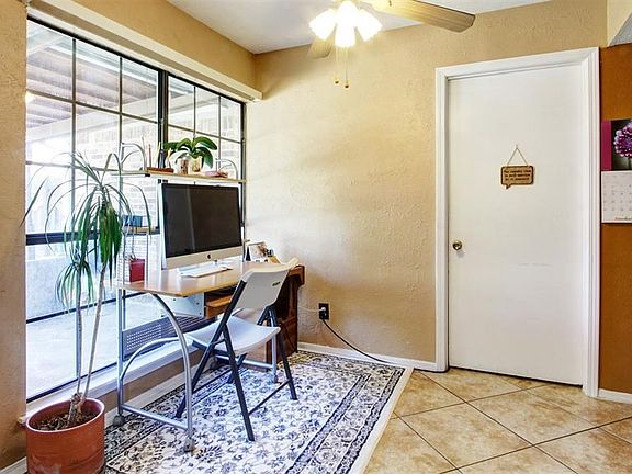3rd image of 4044 Churchill Dr