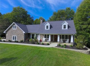 1588 Pierpont Dr, Roaming Shores, OH 44084