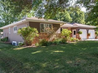 411 3rd St SW, Eyota, MN 55934