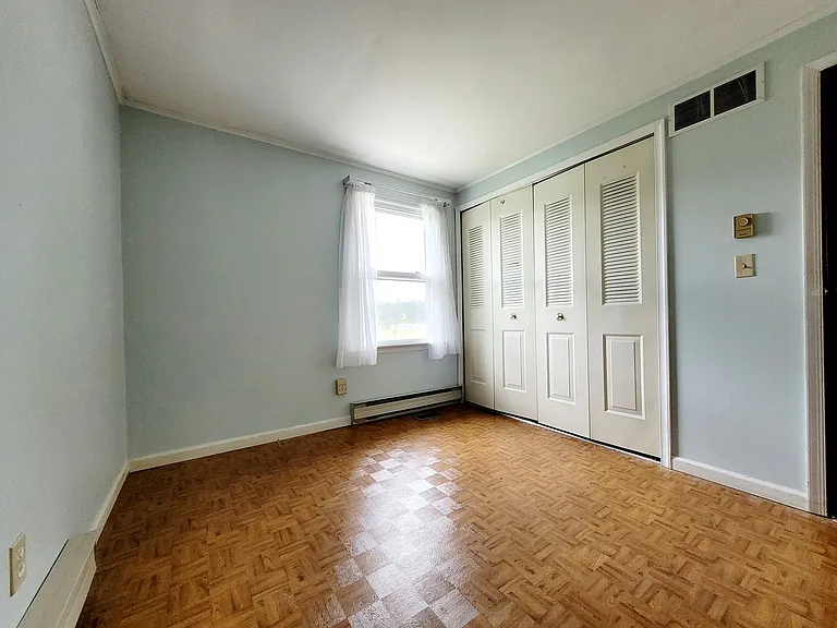 29 Maywood Ave — Photo 13